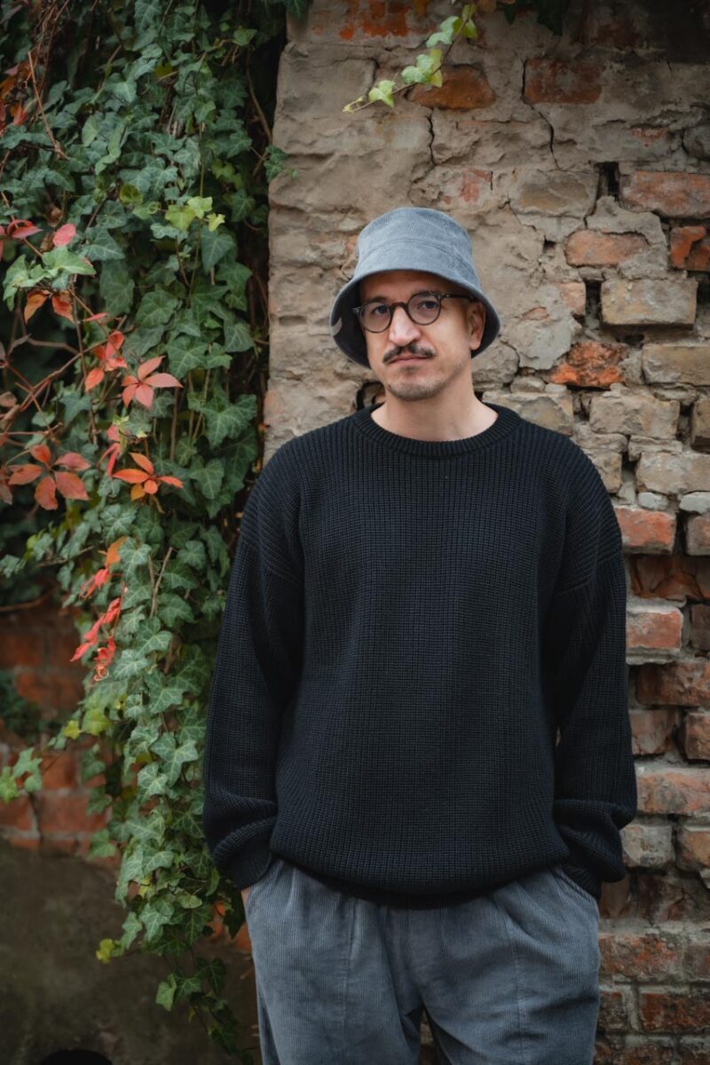 Pánsky vlnený sveter Pierko - čierny
